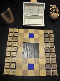 Νίκος Λυγερός - Μυκηναϊκα κομμάτια για σκάκι